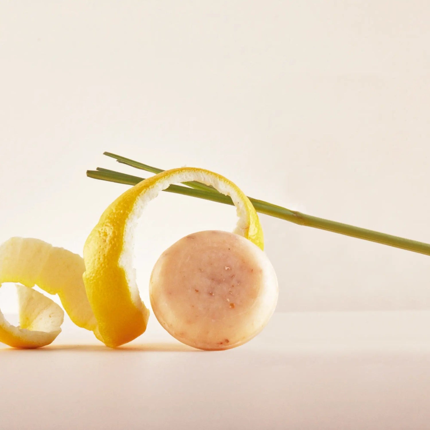 Lemongrass Aromatherapy Soap Lemon &amp; Beaker